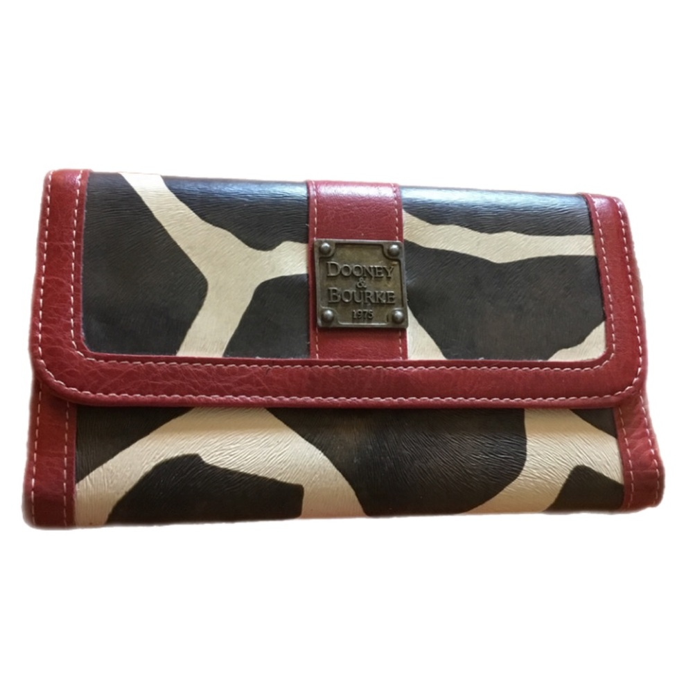 Dooney & Bourke Red Trim Giraffe Print Continental Wallet